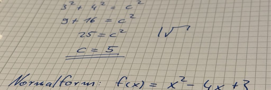 Mathe-Nachhilfe in der 9. Klasse – quadratische Funktionen und Satz des Pythagoras mit Beispielrechnung
